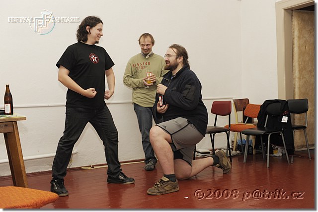 Amcon team: D�siv� divadlo