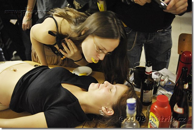 Artemis a Lenka