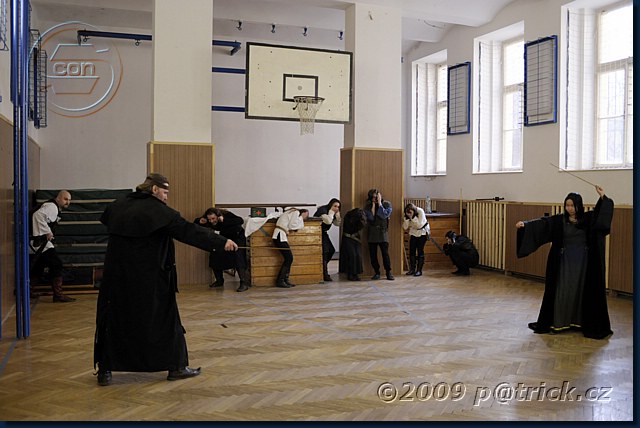 ukzka ermu a boje s chladnmi zbranmi